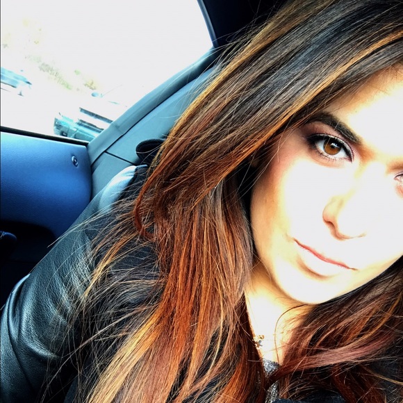 Meet your Posher, Maria