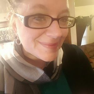 Meet your Posher, Marie