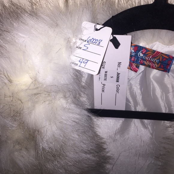 Cream fur vest - Picture 3 of 3