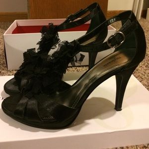 Lace heels and clutch!