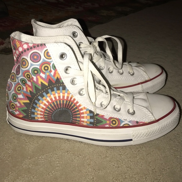 Custom Converse - Picture 1 of 4