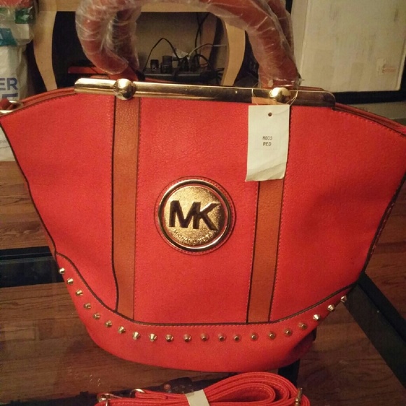 MK hand bag..... - Picture 1 of 4