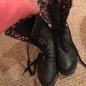Doc Marten mid-calf boots