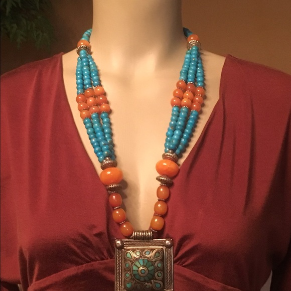 Silver Turquoise and Agate Necklace never worn NEW