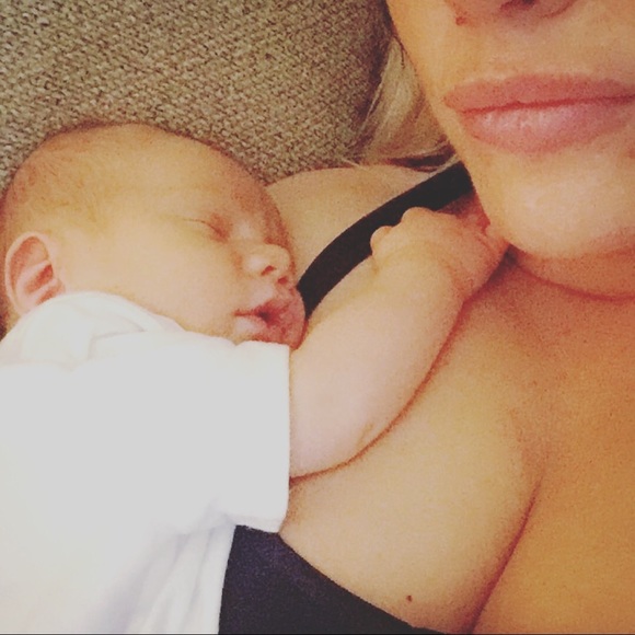 Meet your Posher, Amanda 🐼💋 - Picture 8 of 8