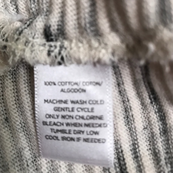 Ann Taylor Loft tunic. - Picture 3 of 3