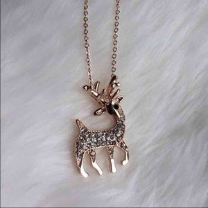 ❄️Posh Reindeer Necklace❄️