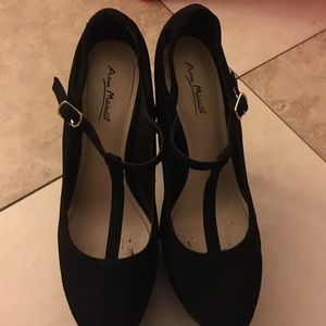 Black Anne Michelle Heels