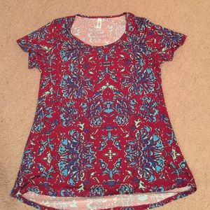 NWOT Lularoe Classic Tee