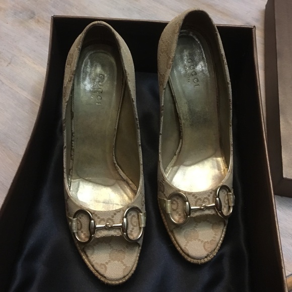 Gucci Shoes - Authentic Gucci shoes Gucci Shoes - Authentic Gucci shoes