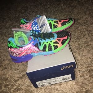 Asics Gel-Noosa Tri 9