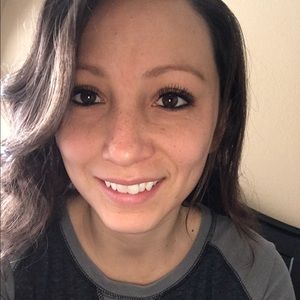 Meet your Posher, Cassandra