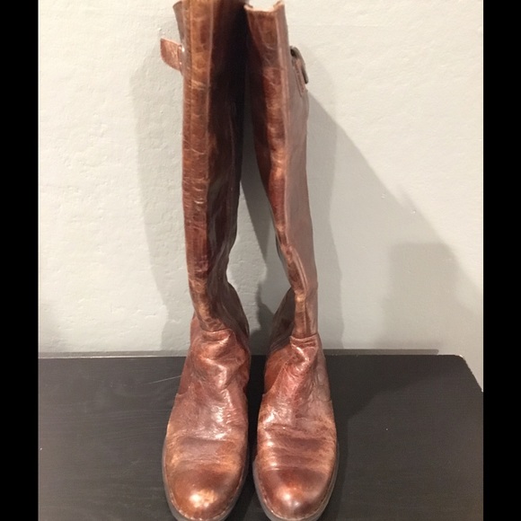 Born Crown tall "Roxie" Crackled leather boots  8