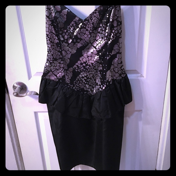 VINTAGE!! 80s party dress.