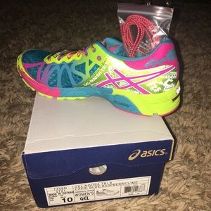 Asics Gel-Noosa Tri 9