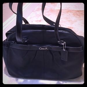 😎Beautiful Leather Coach Bag for travel or work🎉