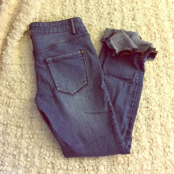 Forever 21 Jeans - Picture 1 of 2
