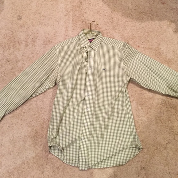 Classy Vineyard Vines oxford