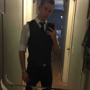 Meet your Posher, Isaac