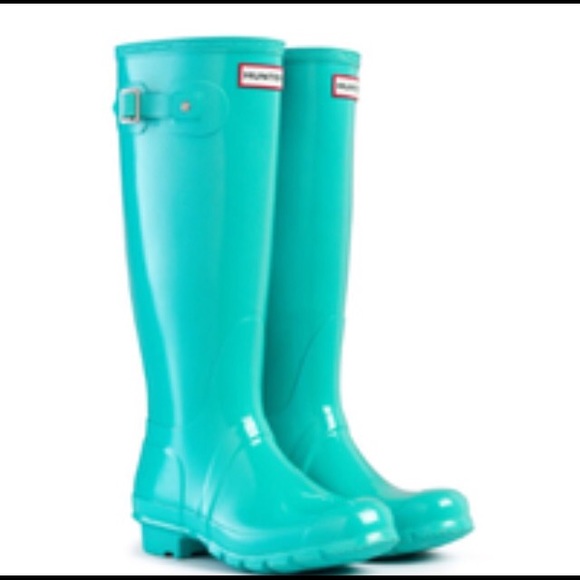 Turquoise Hunter boots!