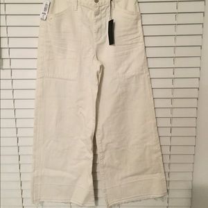 Wide leg cropped jeans