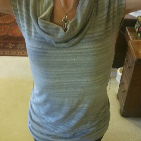 Almost Famous cowl necked top