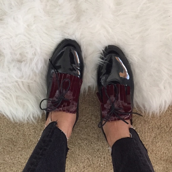 UNIQUE PATENT OFXORD LACED SHOES SIZE US7.5