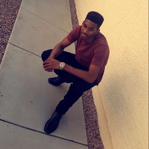 Meet your Posher, Tarik