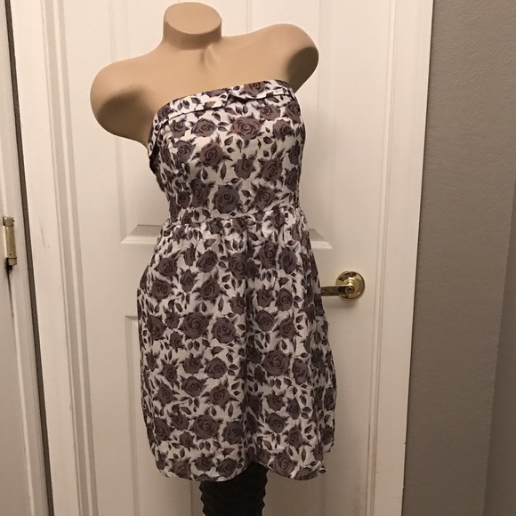 Dresses & Skirts - Vintage Floral Tube Chic Dress Medium