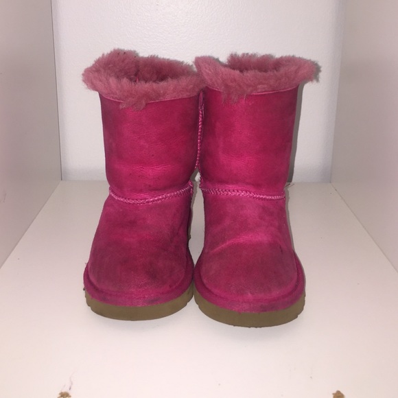 Pink uggs