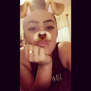 Meet your Posher, Camille