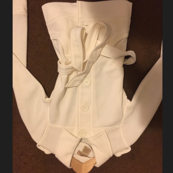 White jacket - Picture 1 of 1