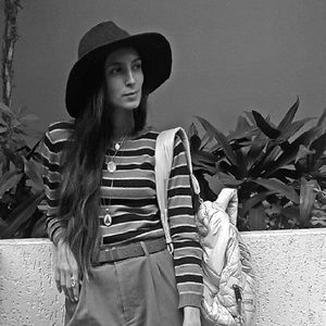 Meet your Posher, Ana paula