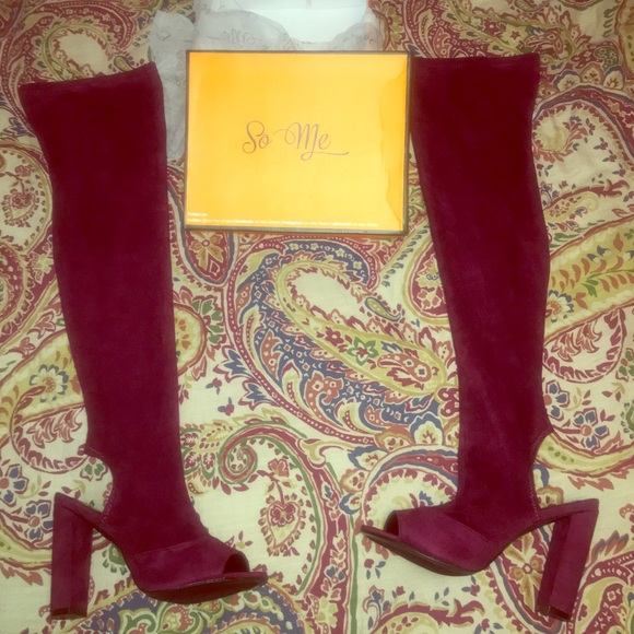Selling a peep toe heel. Brand new shoes.