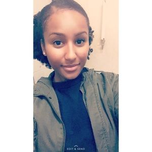 Meet your Posher, Ariell