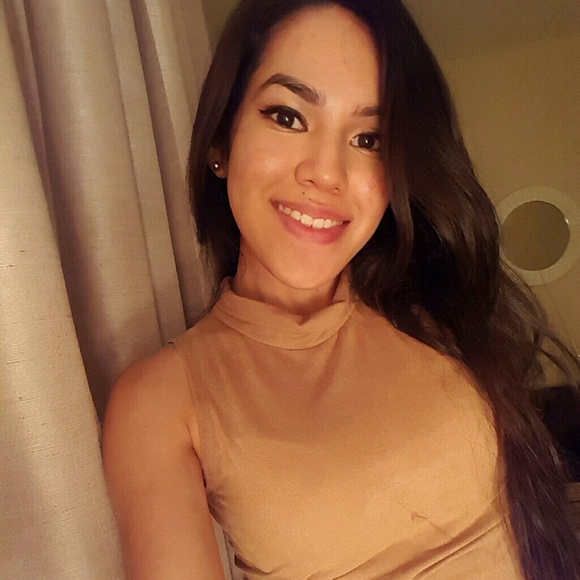 Meet your Posher, Ceci - Picture 1 of 1