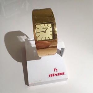 Nixon watch