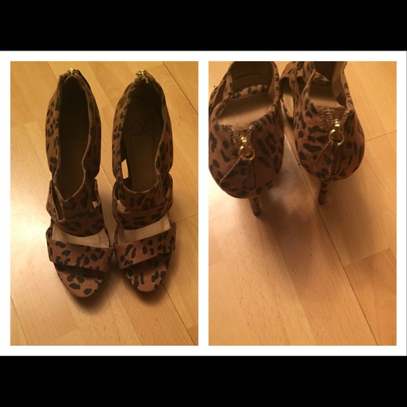 Leopard print shoes