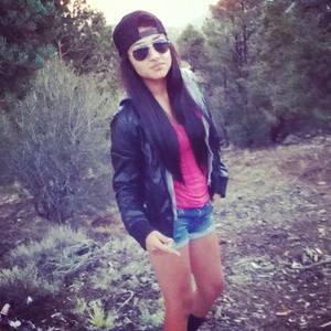 Meet your Posher, Allysa