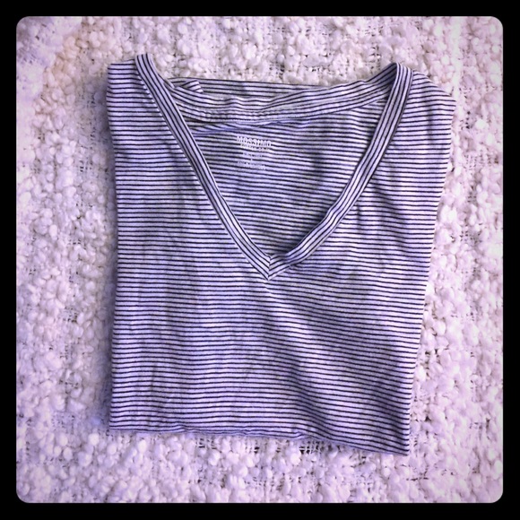 Short sleeved striped tshirt - Picture 1 of 2