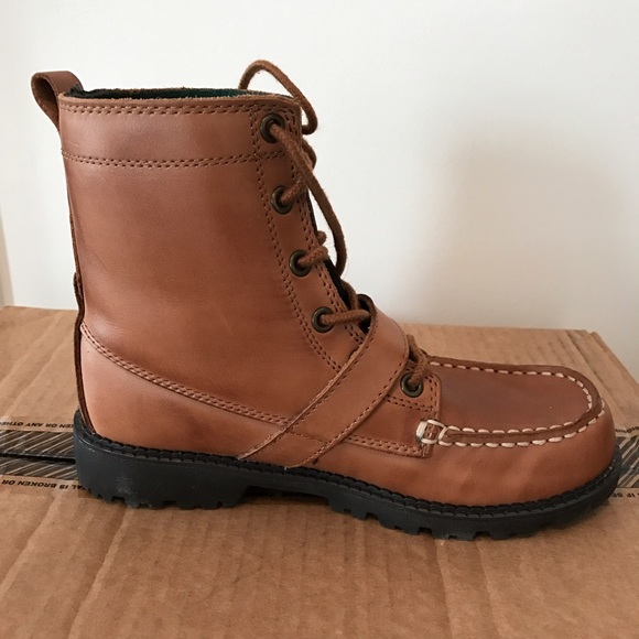 Shoes - Picture 3 of 4