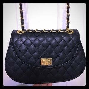New Quilted Vegan Leather Purse w/ Chain Strap