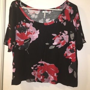 Kirra pacsun floral mid top!