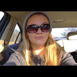 Meet your Posher, Samantha