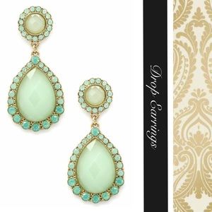 {New} Green Stone Drop Earrings