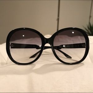 Stella McCartney Round Black Sunglasses