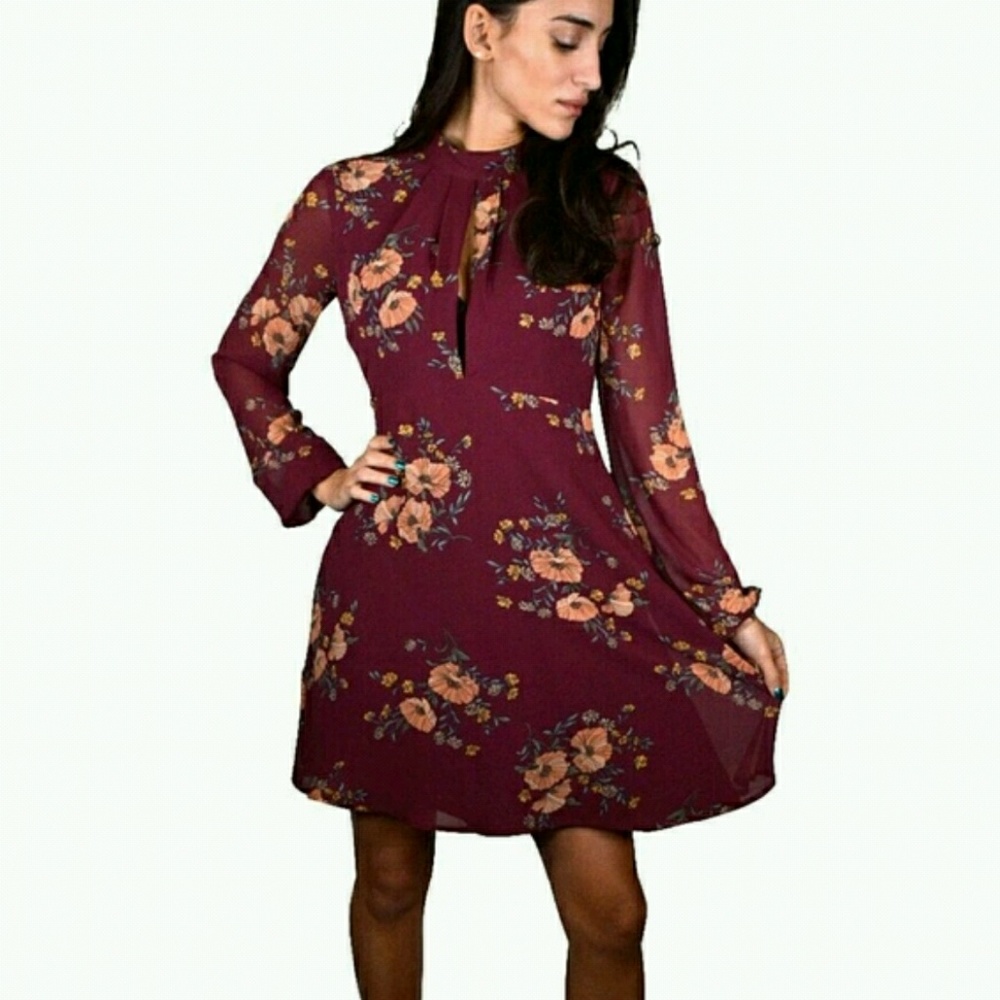 Keyhole Floral Season Dress - Picture 4 of 4