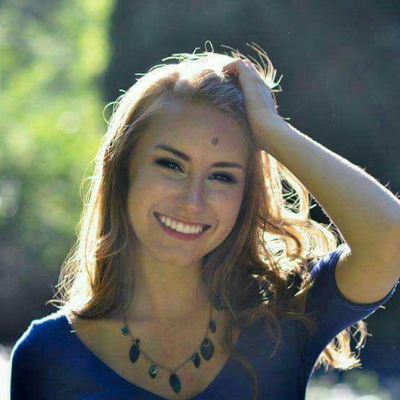 Meet your Posher, Alex - Picture 1 of 1