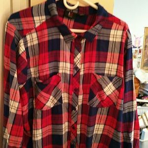 Women's super soft plaid shirt