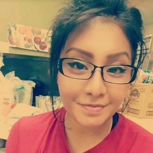 Meet your Posher, Stacy